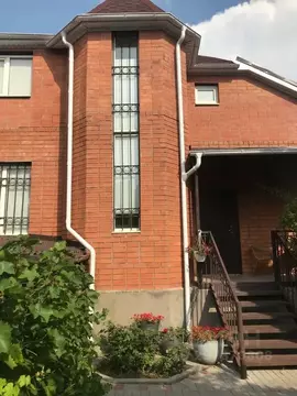 Дом в Ростовская область, Ростов-на-Дону Девичий пер., 12 (120 м)