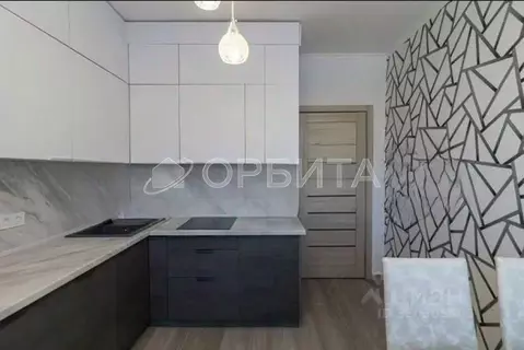 2-к кв. Тюменская область, Тюмень ул. Николая Федорова, 17к2 (58.6 м)