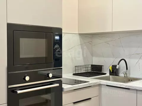 2-к кв. Тюменская область, Тюмень ул. 2-я Луговая, 24к3 (65.0 м)