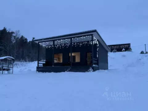 Дом в Карелия, Лахденпохский муниципальный округ, пос. Раухала ул. ...