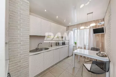 3-к кв. Челябинская область, Челябинск ул. Салавата Юлаева, 1 (64.6 м)