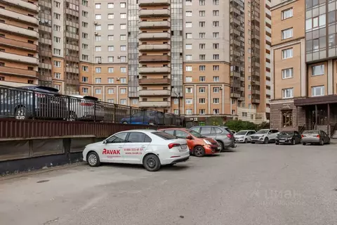 Гараж в Санкт-Петербург ул. Есенина, 1к1 (14 м)
