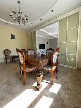 2-к кв. Ленинградская область, Выборг ул. Северный Вал, 3 (79.0 м)