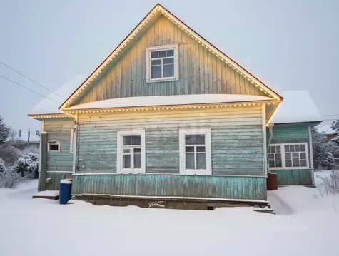 Участок в Санкт-Петербург, Санкт-Петербург, Петергоф ул. Луизинская, ...