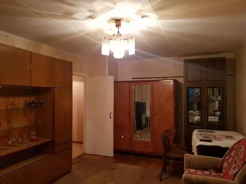 Продается комната в 3-комнатной квартире