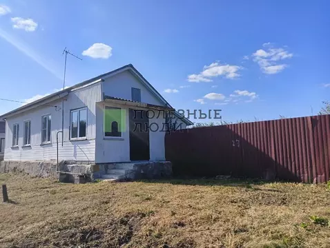 Дом в Орловская область, Кромской район, Кутафинское с/пос, д. ...