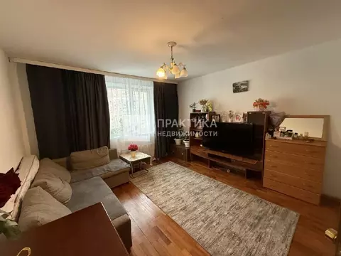 Продается 3-комнатная квартира