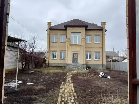 Дом в Волгоградская область, Волгоград ул. Пожарского, 33 (303 м)