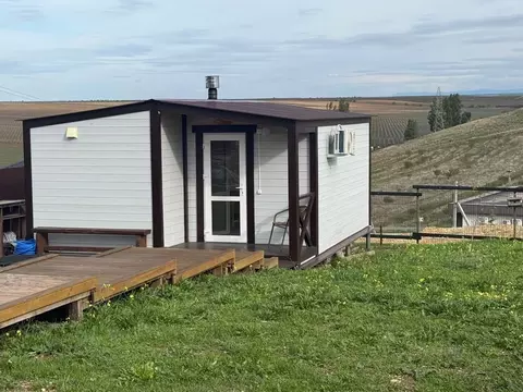 Дом в Крым, Бахчисарайский район, с. Угловое ул. Победы (50 м)