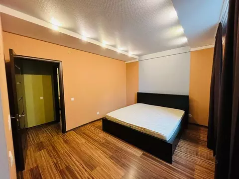 3-к кв. Свердловская область, Екатеринбург ул. Кузнечная, 79 (106.6 м)