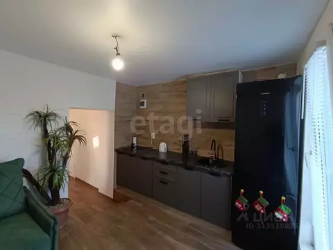 Дом в Крым, Сакский район, с. Уютное, Прибой СПК ул. Каштановая, 38 ...