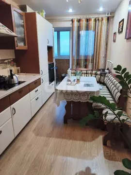 2-к кв. Волгоградская область, Волгоград ул. Балакирева, 2 (63.0 м)