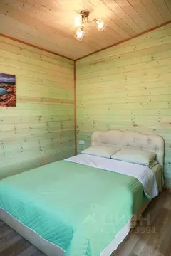 Дом в Крым, Бахчисарайский район, Голубинское с/пос, с. Соколиное ул. ...