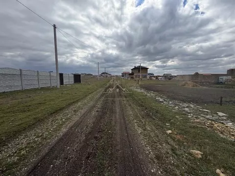 Участок в Крым, Симферопольский район, с. Мирное ул. Игоря Постного, ...