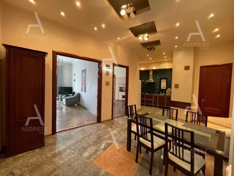 2-к кв. Санкт-Петербург Большая Конюшенная ул., 15 (75.0 м)