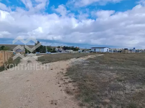 Участок в Крым, Черноморский район, Оленевское с/пос, с. Калиновка ул. ...