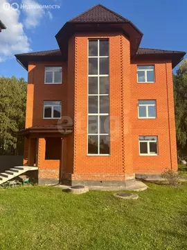 Дом в Патрушева, Сибирская улица (449.5 м)