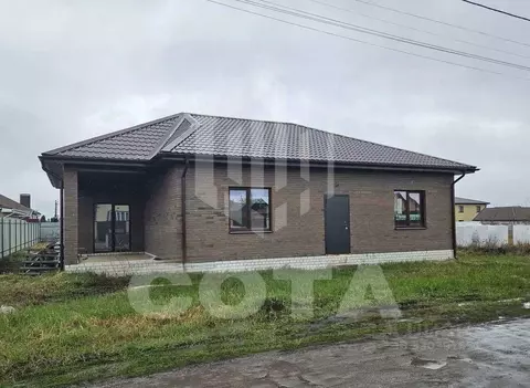 Дом в Воронежская область, с. Новая Усмань, Радуга мкр ул. Южная, 5 ...