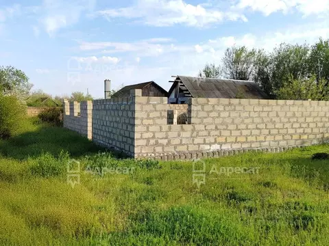 Участок в Волгоградская область, Светлоярский район, Кировское с/пос, ...