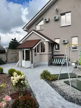 Коттедж в Самарская область, Тольятти Комсомольская ул., 77 (218 м)