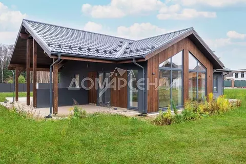 Дом в Москва д. Клоково, ул. Журавлиная, 140 (240 м)