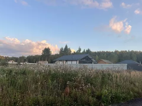 Участок в Московская область, Серпухов городской округ, д. Гавшино  ...