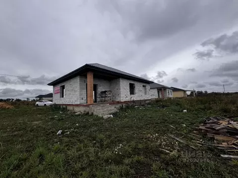 Дом в Орловская область, Орловский муниципальный округ, пос. Надежда  ...