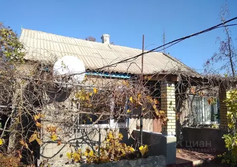 Дом в Крым, Черноморский район, Оленевское с/пос, с. Оленевка ул. ...