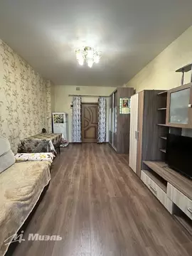 Продается комната в 4-комнатной квартире