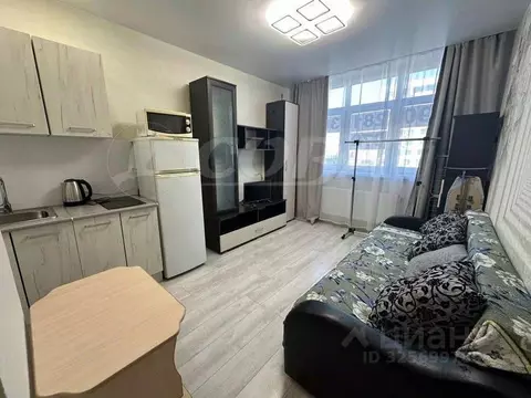 Студия Тюменская область, Тюмень ул. Первооткрывателей, 14 (17.8 м)