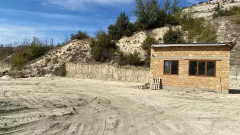 Дом в Крым, Бахчисарайский район, Верхореченское с/пос, с. ...