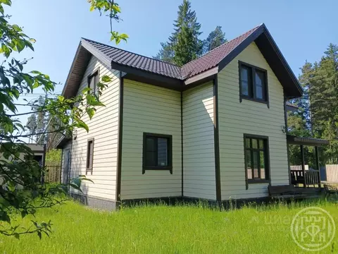 Дом в Ленинградская область, Выборгский район, Рощино пгт ул. Еловая, ...