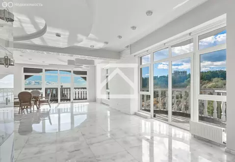 4-комнатная квартира: Ялта, Загородная улица, 17В (147.4 м)