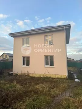 Дом в Свердловская область, Белоярский муниципальный округ, с. ...