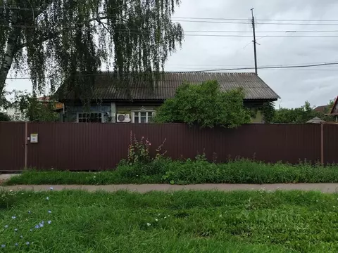 Дом в Калужская область, Жуковский район, с. Высокиничи ул. Александра ...