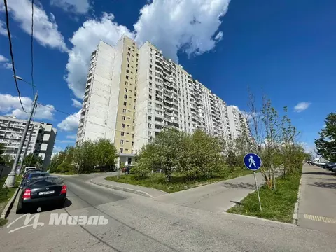 Продается комната в 3-комнатной квартире