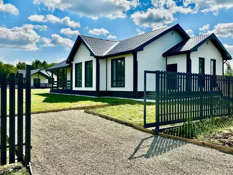 Дом в Калужская область, Жуковский муниципальный округ, Корсаково ...