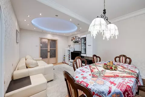 3-к кв. Москва Онежская ул., 13К1 (78.2 м)