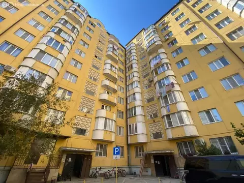 1-комнатная квартира: Каспийск, улица Зейнудина Батманова, 2 (38 м)