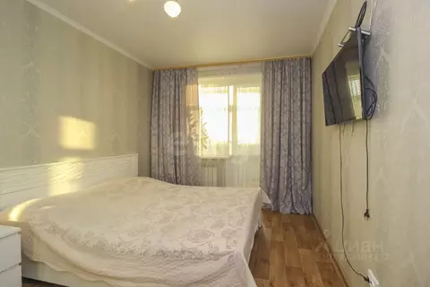 3-к кв. Омская область, Омск 6-й мкр, бул. Зеленый, 8 (64.0 м)