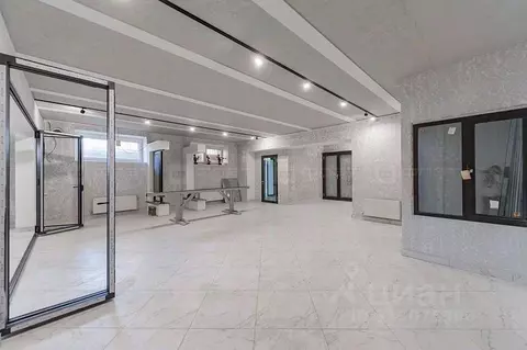 Помещение свободного назначения в Татарстан, Казань просп. Победы, ...