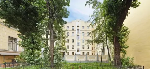 Офис в Санкт-Петербург Невский просп., 104 (304 м)