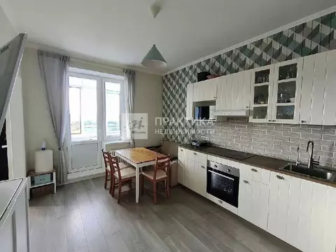 Продается 2-комнатная квартира