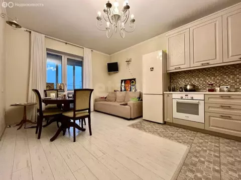 4-комнатная квартира: Новосибирск, улица Дмитрия Шамшурина, 1 (90 м)