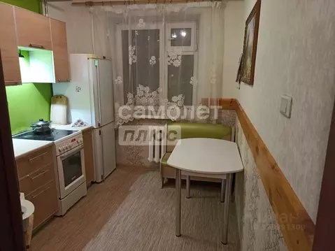 2-к кв. Тюменская область, Тюмень ул. Александра Логунова, 4 (52.9 м)