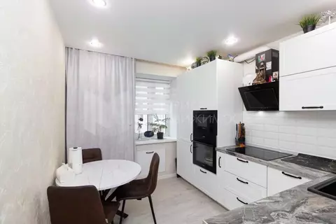 3-к кв. Тюменская область, Тюмень Ялуторовская ул., 27 (58.6 м)