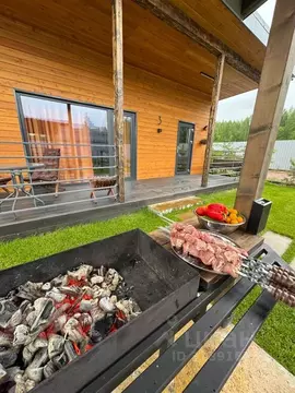 Дом в Ленинградская область, Приозерский район, Красноозерное с/пос, ...