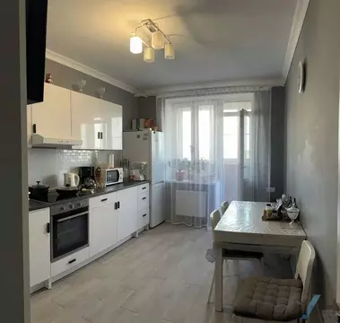 Продается 3-комнатная квартира