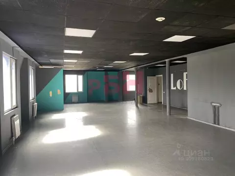 Помещение свободного назначения в Курганская область, Курган бул. ...