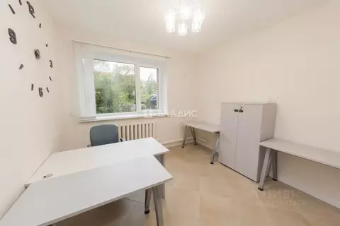 Помещение свободного назначения в Карелия, Петрозаводск ул. Калинина, ...